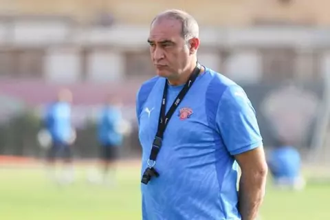 "ليس كل ما يحدث يقال".. علي ماهر يكشف حقيقة مفاوضات الأهلي لتدريب الفريق